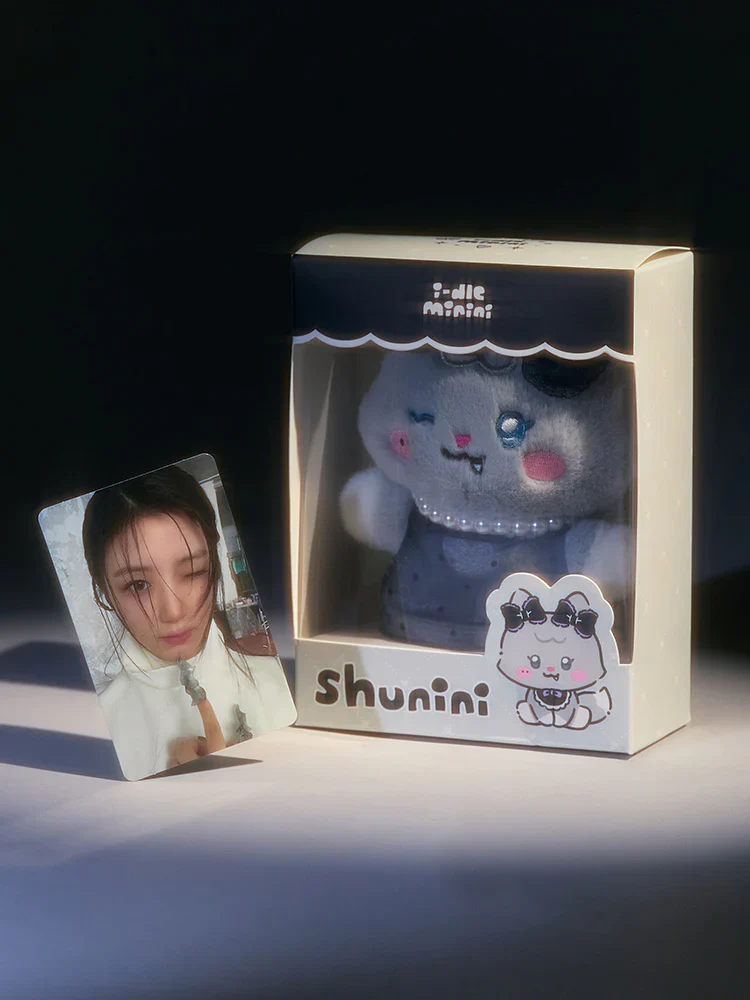 i-dle - minini PLUSH + PHOTOCARD SET / 'We are' POP-UP x LINE FRIENDS - Image 10