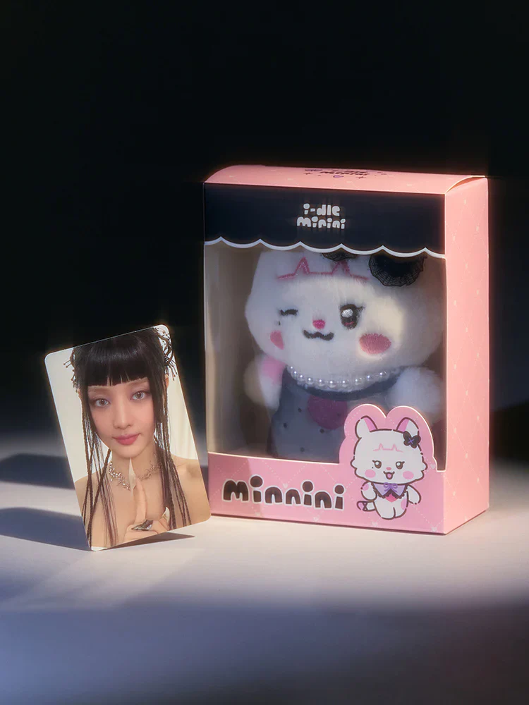 i-dle - minini PLUSH + PHOTOCARD SET / 'We are' POP-UP x LINE FRIENDS - Image 4