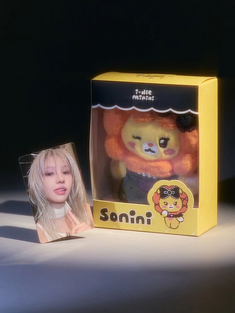 i-dle - minini PLUSH + PHOTOCARD SET / 'We are' POP-UP x LINE FRIENDS - Image 6