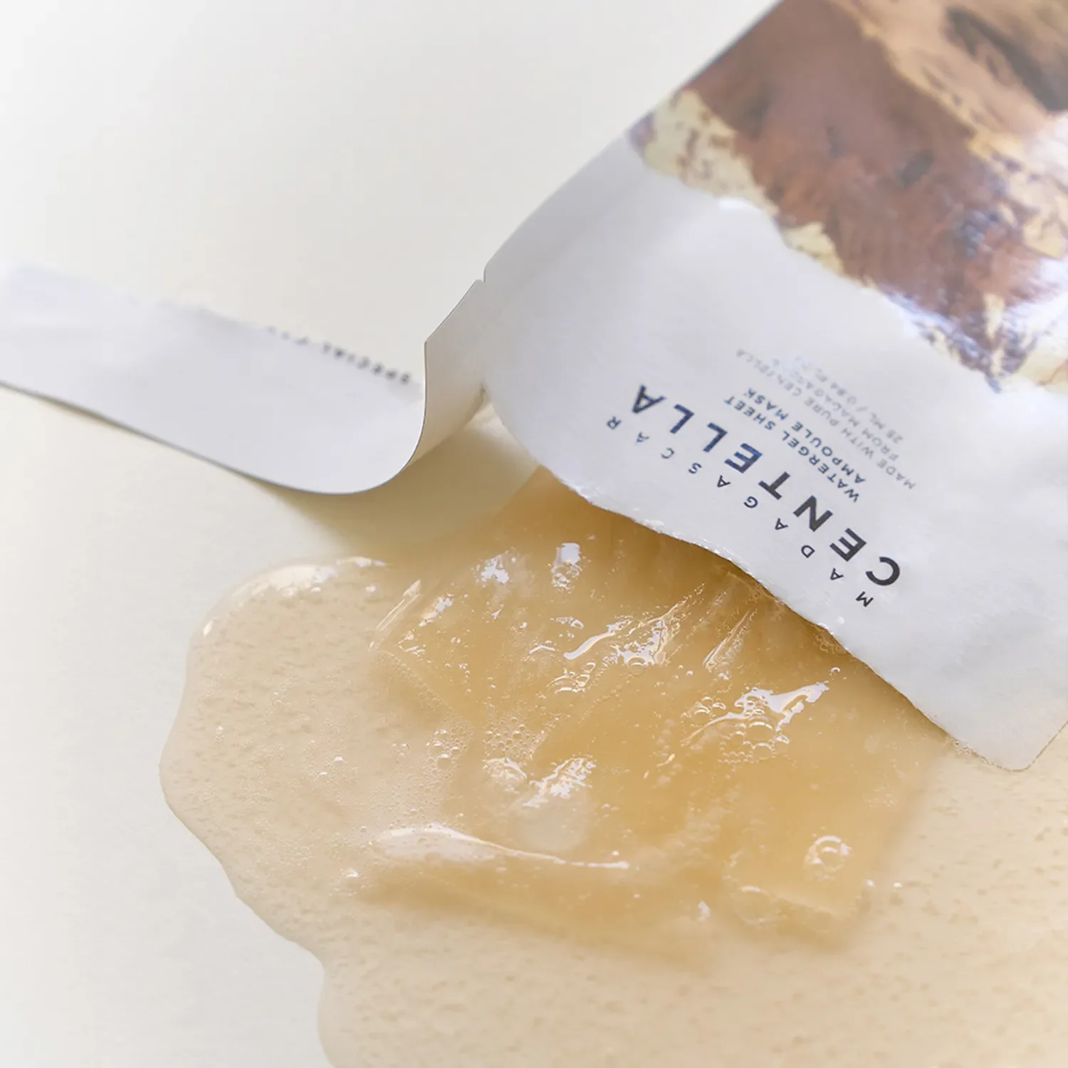 Skin1004 Madagascar Centella Watergel Sheet Ampoule Mask - Image 3